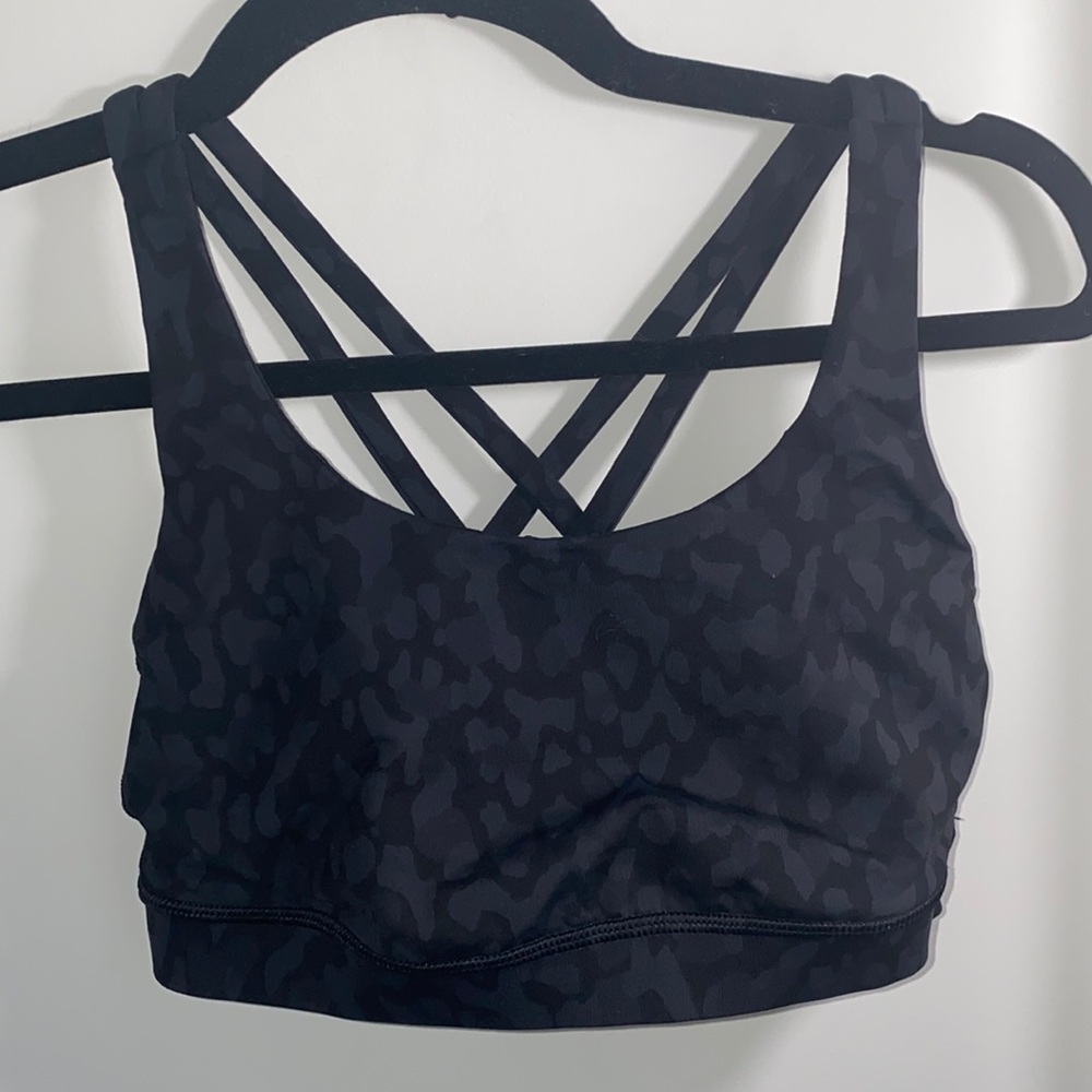 Lululemon energy bra sz 6 Formation Camo Deep Coal Multi
